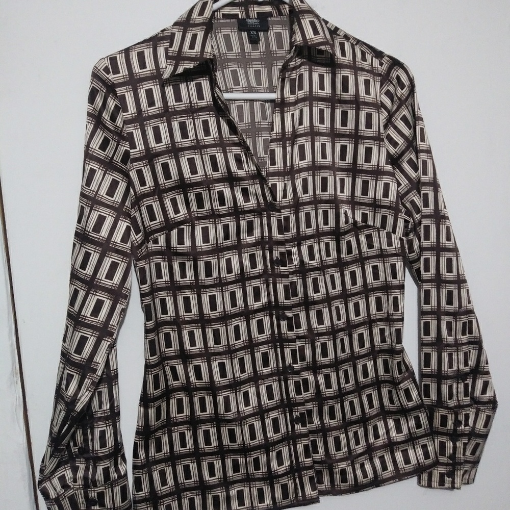 Mossimo Button down Shirt - Picture 5 of 7